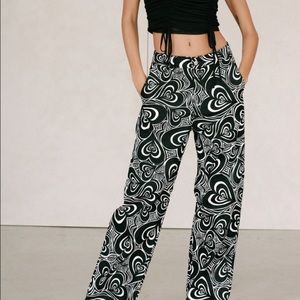 NWT. Lisa Says Gah wild hearts denim jean. Size 4